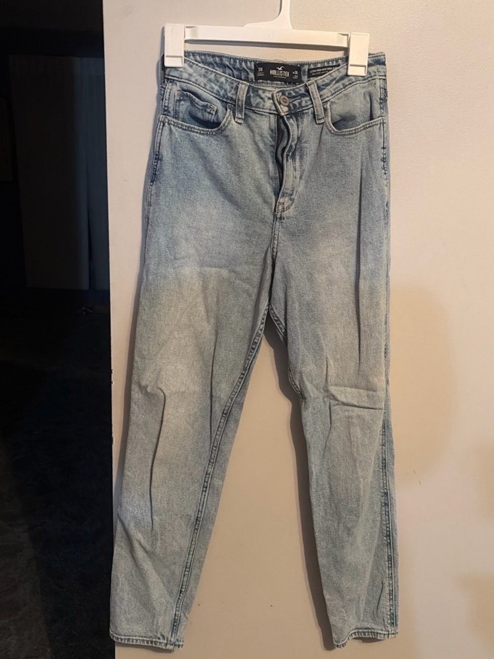 👖 Hollister Ultra High-Rise Mom Jeans✨